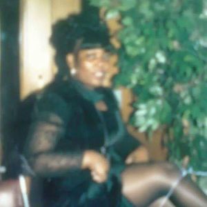 Meet your Posher, Maxine